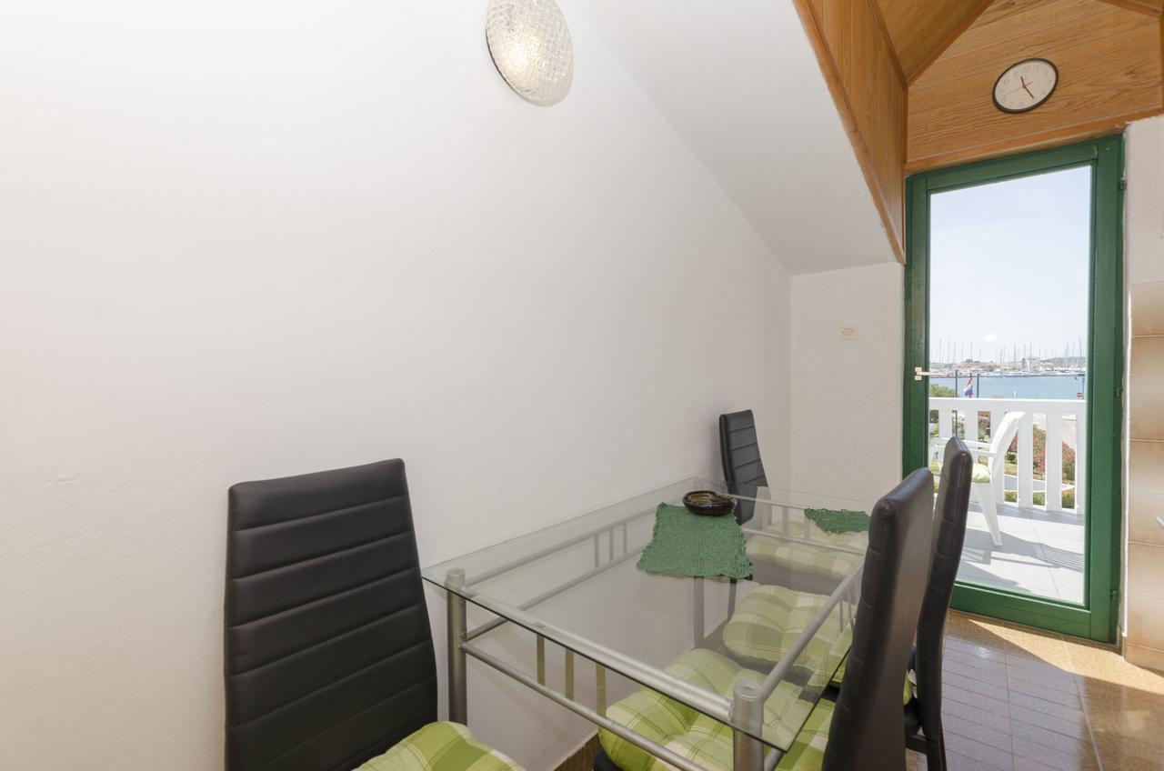 Apartments Olivera Rogoznica  Ngoại thất bức ảnh