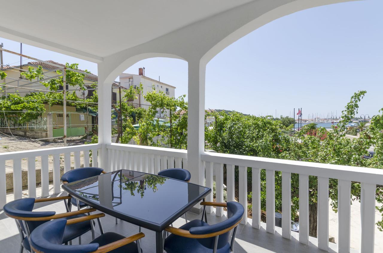 Apartments Olivera Rogoznica  Ngoại thất bức ảnh